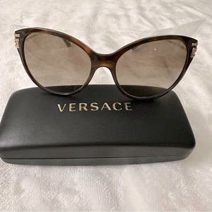 New Versace Womens Cat Eye Sunglasses VE4316B Black / Havana Brown Gradient 57mm
